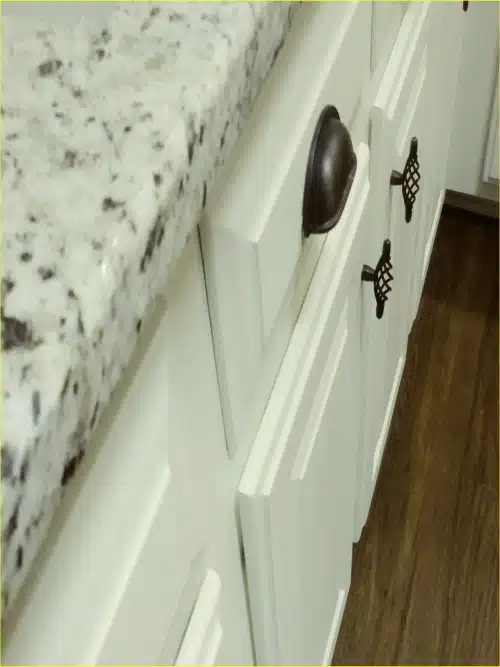 closewhitecabinetcuppulls